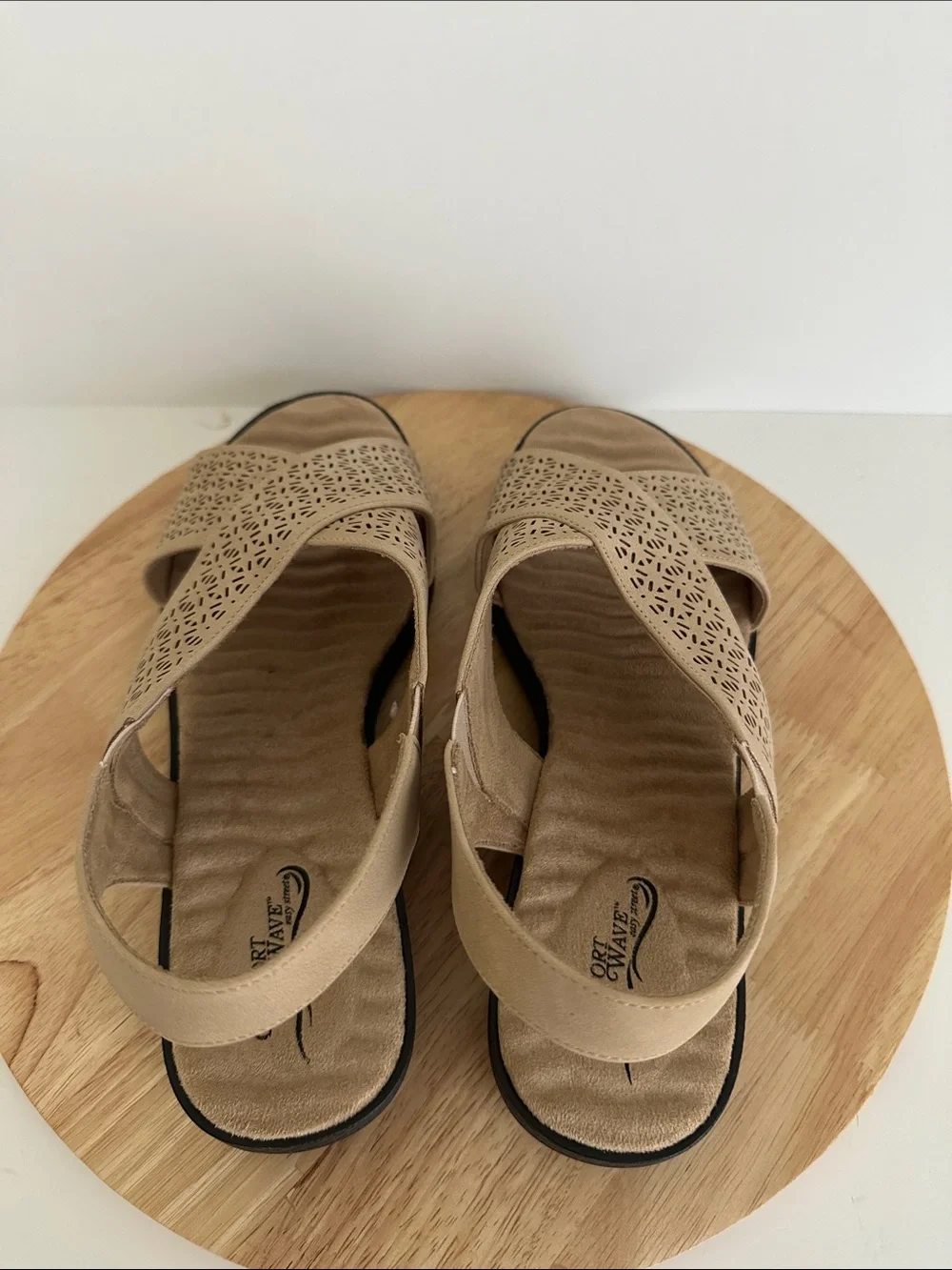 Easy Street Womens Claudia Wedge Sandals